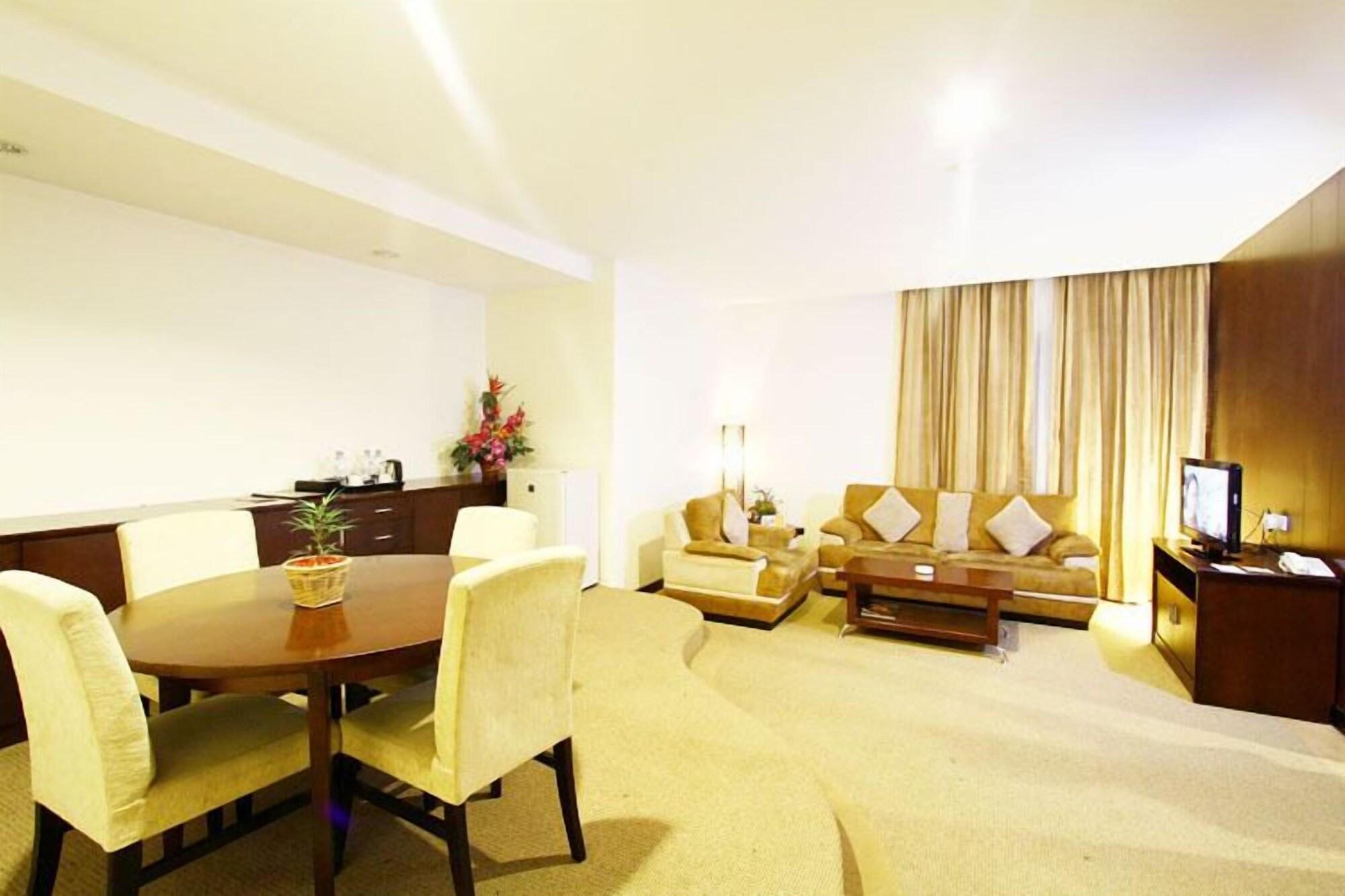 Plaza Inn Kendari Zewnętrze zdjęcie