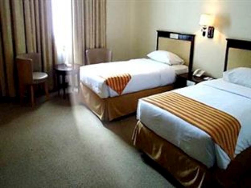 Plaza Inn Kendari Zewnętrze zdjęcie