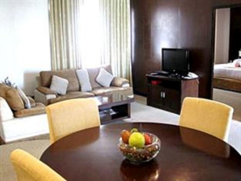 Plaza Inn Kendari Zewnętrze zdjęcie