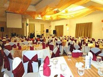 Plaza Inn Kendari Zewnętrze zdjęcie
